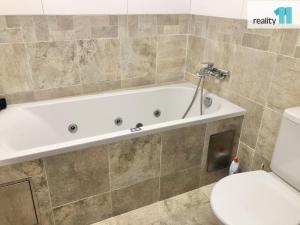 Pronájem bytu 3+kk, Praha - Ruzyně, Drnovská, 65 m2