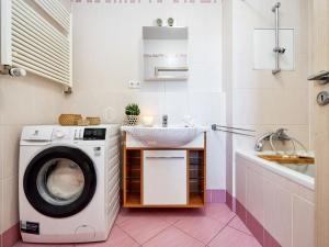 Pronájem bytu 2+kk, Praha - Zličín, Lipovská, 55 m2