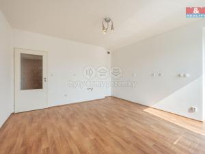 Prodej bytu 2+kk, Praha - Kbely, Pod Nouzovem, 37 m2