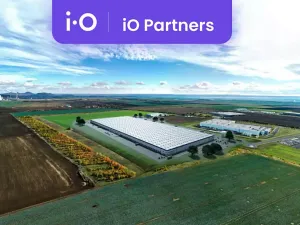 Pronájem skladu, Havraň, 10000 m2