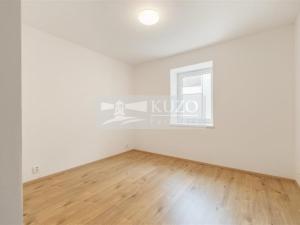 Prodej bytu 3+kk, Líšťany, Hunčice, 77 m2