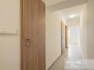 Prodej bytu 3+kk, Líšťany, Hunčice, 77 m2