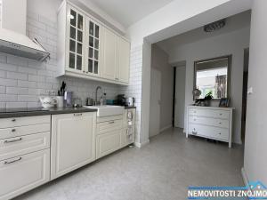 Pronájem bytu 3+1, Znojmo, Bratří Čapků, 110 m2