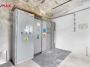 Prodej skladu, Bílá Třemešná, 3070 m2