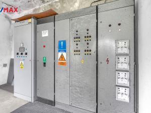 Prodej skladu, Bílá Třemešná, 3070 m2