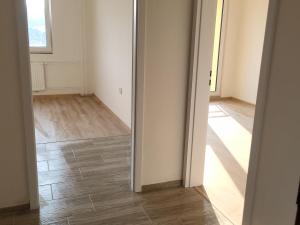 Pronájem bytu 2+1, Děčín - Děčín XXXII-Boletice nad Labem, V Sídlišti, 40 m2