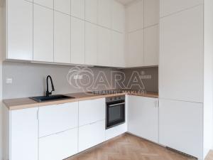 Prodej bytu 3+kk, Praha - Holešovice, Tovární, 96 m2