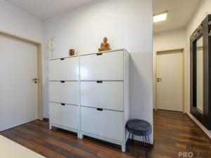 Prodej bytu 3+kk, Praha, Ingrišova, 90 m2