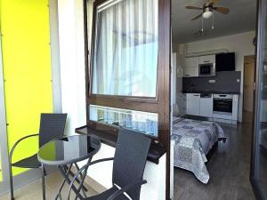 Pronájem bytu 1+kk, Praha - Střížkov, Makedonská, 35 m2