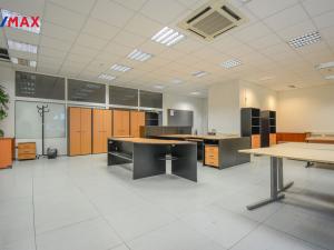 Pronájem kanceláře, Hradec Králové - Věkoše, Akademika Bedrny, 126 m2