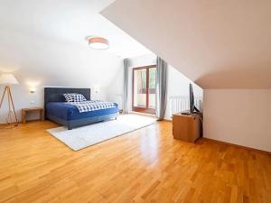 Prodej rodinného domu, Praha - Lipence, U lip, 280 m2