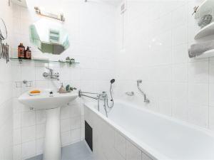 Pronájem bytu 3+kk, Praha, Tobrucká, 70 m2