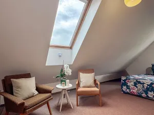 Prodej rodinného domu, Tetín, V Rybářích, 130 m2