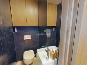 Prodej bytu 3+kk, Praha - Libeň, Novovysočanská, 101 m2
