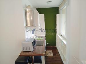 Pronájem bytu 1+kk, Praha, Litoměřická, 29 m2