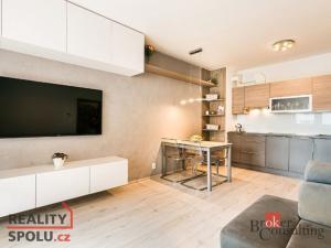 Prodej bytu 2+kk, Brno - Žebětín, Chudčická, 47 m2
