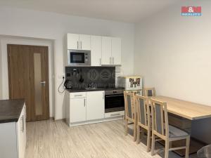 Prodej bytu 2+kk, Pardubice - Bílé Předměstí, Bubeníkova, 45 m2