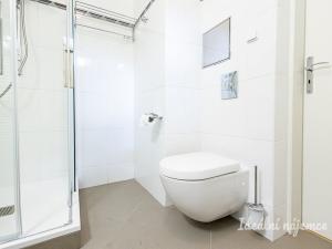 Pronájem bytu 3+kk, Praha - Záběhlice, Hyacintová, 85 m2