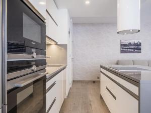 Pronájem bytu 4+kk, Praha - Dejvice, Heinemannova, 136 m2
