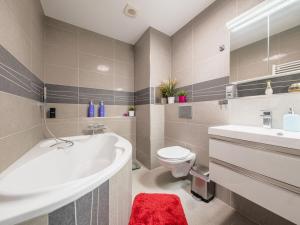 Pronájem bytu 4+kk, Praha - Dejvice, Heinemannova, 136 m2