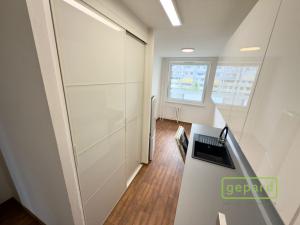 Pronájem bytu 4+1, Praha, Vondroušova, 92 m2