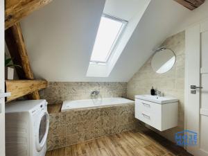 Pronájem bytu 3+kk, Plzeň - Božkov, Božkovské náměstí, 90 m2
