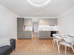 Prodej bytu 4+kk, Praha - Letňany, Fryčovická, 80 m2