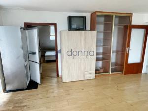 Pronájem bytu 2+kk, Praha, Mirovická, 59 m2