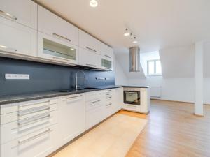 Pronájem bytu 3+kk, Praha - Smíchov, V lesíčku, 90 m2