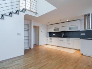 Pronájem bytu 3+kk, Praha - Smíchov, V lesíčku, 90 m2