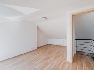Pronájem bytu 3+kk, Praha - Smíchov, V lesíčku, 90 m2