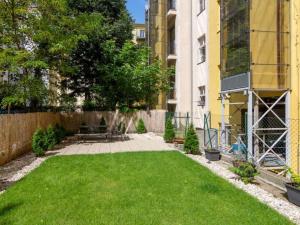 Pronájem bytu 3+kk, Praha - Smíchov, V lesíčku, 90 m2
