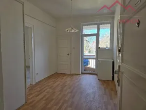 Prodej bytu 2+1, Chomutov, Křižíkova, 77 m2