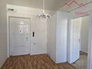 Prodej bytu 2+1, Chomutov, Křižíkova, 77 m2