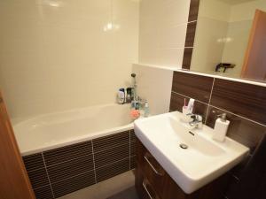 Pronájem bytu 2+kk, Brno - Bystrc, Nad Přehradou, 53 m2