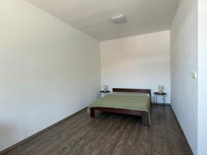 Pronájem bytu 1+kk, Náchod, Na Letné, 47 m2