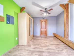 Prodej bytu 3+1, Plzeň - Jižní Předměstí, Antonína Uxy, 105 m2