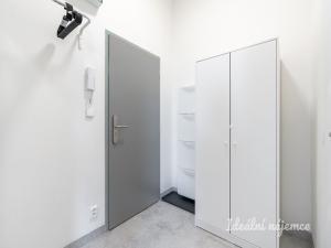 Pronájem bytu 2+kk, Praha - Kyje, Za černým mostem, 56 m2