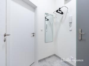 Pronájem bytu 2+kk, Praha - Kyje, Za černým mostem, 56 m2