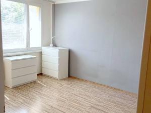 Pronájem bytu 1+kk, Praha - Střížkov, Českolipská, 27 m2