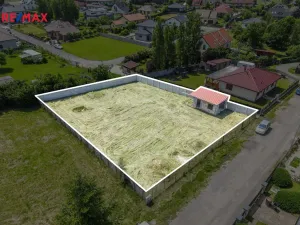 Prodej pozemku pro bydlení, Křenice, 1043 m2