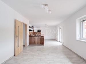 Prodej bytu 3+kk, Nový Knín, 87 m2