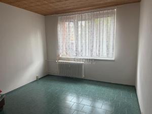 Prodej bytu 1+1, Horní Slavkov, U Lesoparku, 33 m2