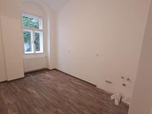 Prodej bytu 4+1, Karlovy Vary, Zámecký vrch, 118 m2