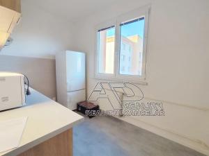 Pronájem bytu 2+1, Praha, Na Petřinách, 50 m2
