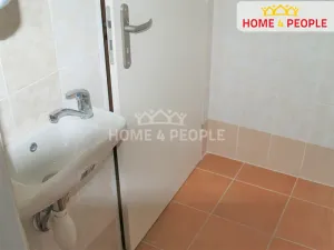 Pronájem obchodního prostoru, Chodov, Školní, 21 m2