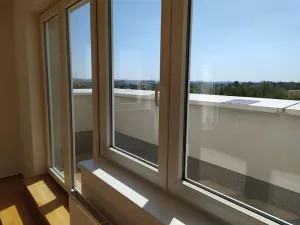 Pronájem bytu 1+kk, Praha - Kyje, Sicherova, 47 m2