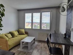 Pronájem bytu 2+kk, České Budějovice, Kubatova, 50 m2