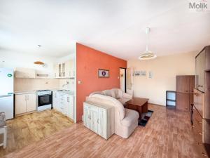Prodej bytu 2+1, Osek, Hrdlovská, 63 m2