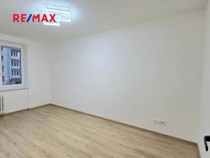 Prodej bytu 2+kk, Karviná, tř. Těreškovové, 52 m2
